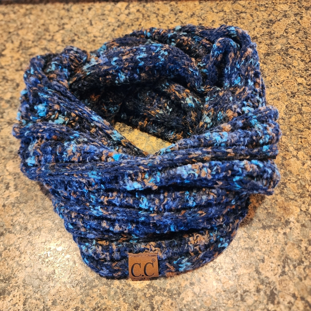 CC Confetti Blue Knit Infinity Scarf, NWOT
